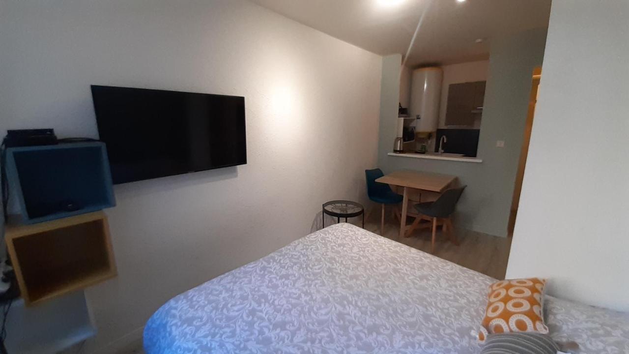 302 Au 15 Rue Battant A